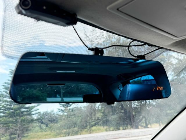2011年 Mazda3 頂級版 有IKEY 天窗 安卓機  倒車顯影 一手用 車況優質 代步車首選  第15張相片
