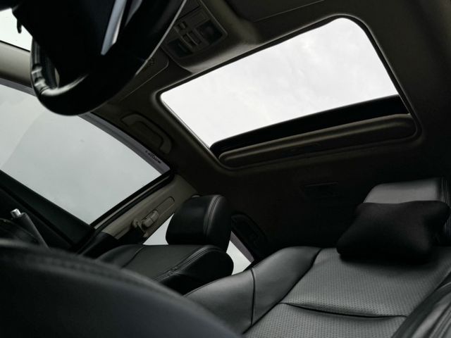 2010年 Mazda3 頂級版 里程跑少 天窗 IKEY 安卓機 便宜代步車 妥善率高 車況好 年輕人首選  第9張相片