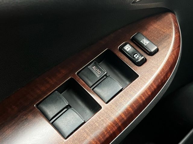 2012年 開不壞的神車Altis 超省油 妥善率高 有安卓機 倒車顯影 藍芽 電折後視鏡 歡迎現場賞車  第10張相片