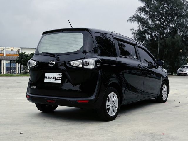 2017年 Toyota Sienta 1.5 有I-Key 認證車 里程15萬 5人座  第4張相片