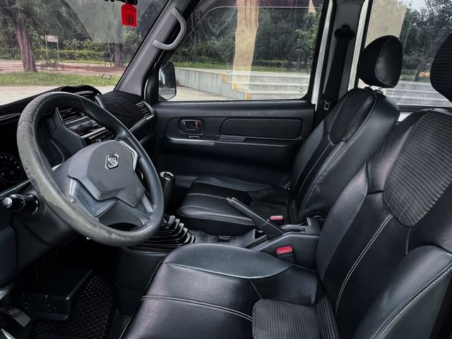 新款省油大馬力 雙安全氣囊 循跡系統 車側盲點 ISOFIX 胎壓 #VERYCA #A180 #露營 #載貨  第9張相片