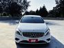 夢想駕馭 尊榮享受！升級AMG！安卓機 CarPlay 自動停車 360環景 光感應頭燈 I-Stop怠速熄火  第2張縮圖