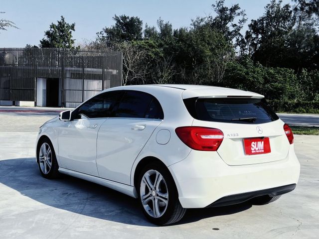 夢想駕馭 尊榮享受！升級AMG！安卓機 CarPlay 自動停車 360環景 光感應頭燈 I-Stop怠速熄火  第4張相片