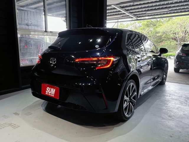 五門勁跑 旗艦精裝滿配 原鈑件 I-Key CarPlay ACC跟車 抬頭顯示 雙前座電熱椅 18寸鋁圈 盲點  第4張相片