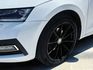 -KEY 摸門 Acc跟車 車道偏移 智慧車陣穿梭 MatrixLED頭燈 盲點 電熱椅 無線充電板 CarPlay  第7張縮圖