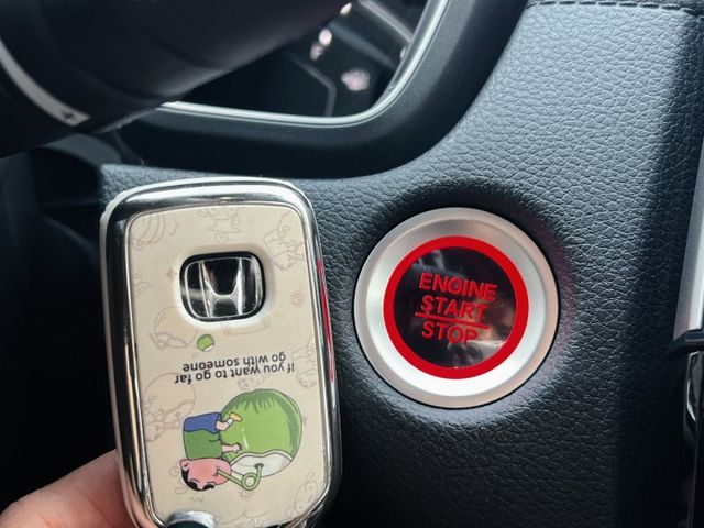 原廠保養 科技滿載 日系熱門休旅車 家庭SUV首選 IKEY ACC跟車 CarPlay 車道偏離 主動煞車 電尾門  第16張相片