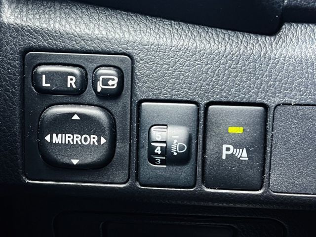 極簡耐操神車 #平價房車王 #人生第一台車首選 一鍵啟動你的新生活！養得起、修不壞、開得帥  第12張相片