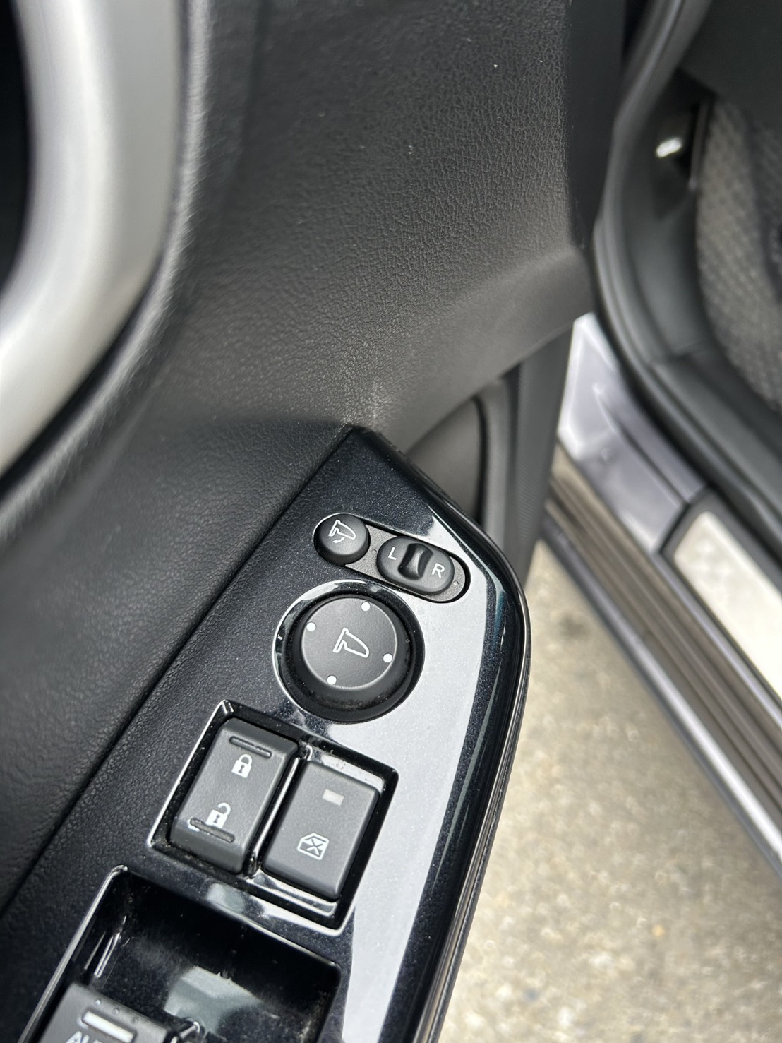  2015年 Honda Civic K14 1.8VTI-S  📍漂亮一手車 前後大包 原鈑件 車庫車   第10張相片