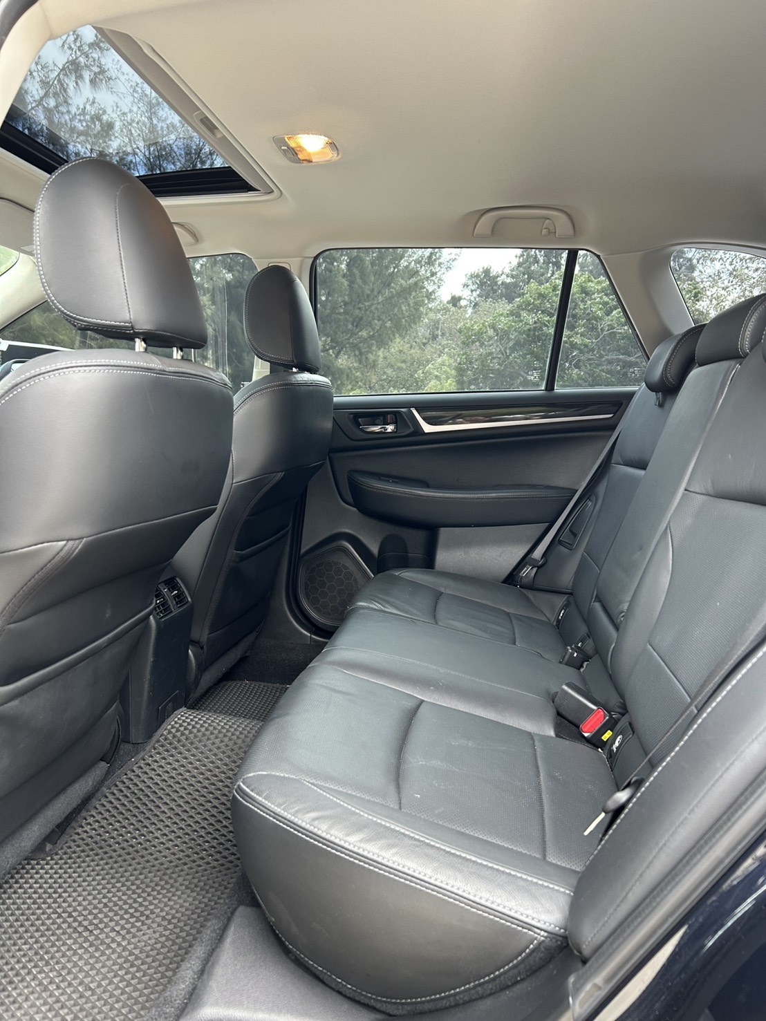 2015年速霸陸 Subaru Outback 2.5L  #跑少僅跑8萬 #原廠保養 #頂配   第8張相片