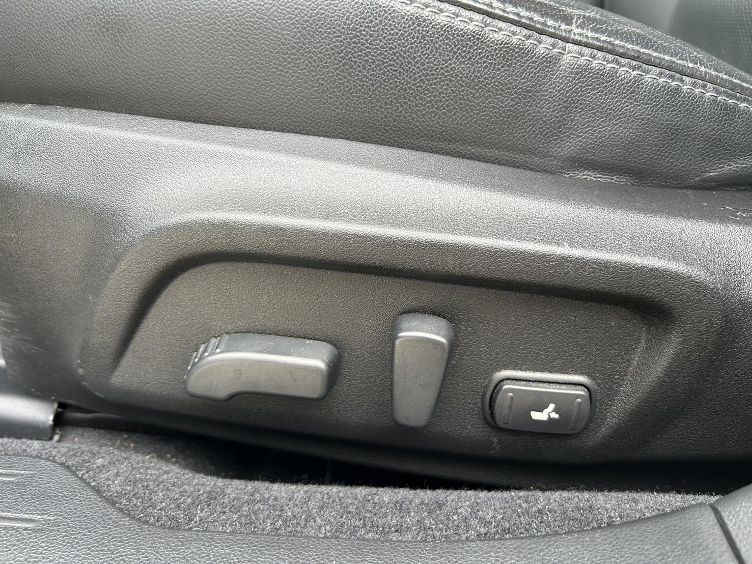 2015年速霸陸 Subaru Outback 2.5L  #跑少僅跑8萬 #原廠保養 #頂配   第20張相片