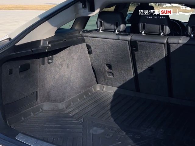 GT 掀背大空間!  I-Key｜全景天窗｜電動椅｜電尾門｜定速巡航｜前距雷達｜倒車顯影｜倒車雷  第8張相片