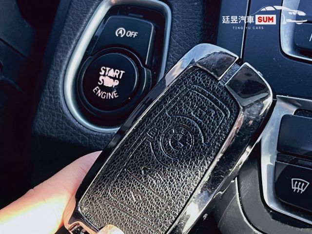 GT 掀背大空間!  I-Key｜全景天窗｜電動椅｜電尾門｜定速巡航｜前距雷達｜倒車顯影｜倒車雷  第15張相片