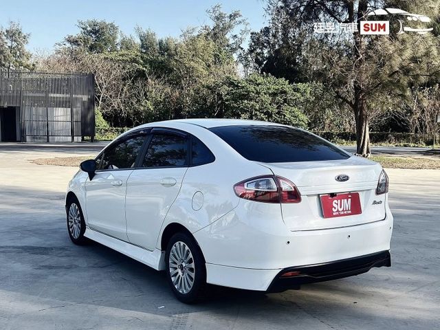 一手車 里程16萬 安卓機/抬頭顯示/皮椅  第5張相片