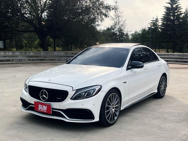 C450 AMG 4Matic #C43 少年董的最愛 氣氛一級棒 I-Key 柏林之音 360環景影像 全景天窗 盲點  第1張相片