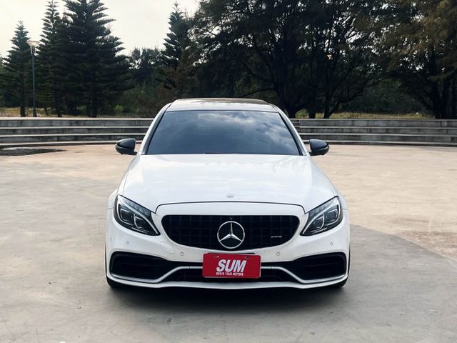 C450 AMG 4Matic #C43 少年董的最愛 氣氛一級棒 I-Key 柏林之音 360環景影像 全景天窗 盲點  第2張相片