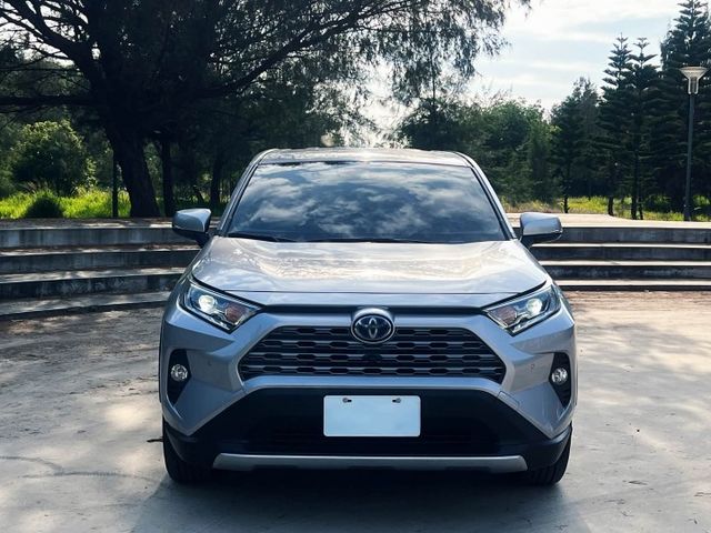 一手車 原廠保養 I-Key 360環景影像 AppleCarPlay  ACC跟車 車道偏移 盲點 電熱椅 位置記憶  第2張相片