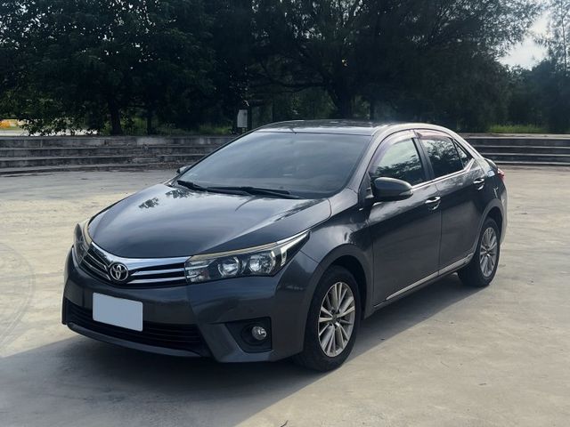 里程12萬 便宜代步車 藍牙通訊 倒車雷達 倒車顯影 恆溫 電折後視鏡  第1張相片