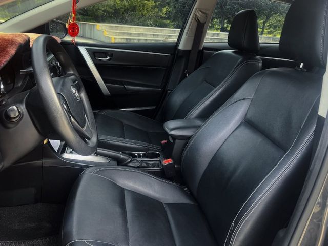 里程12萬 便宜代步車 藍牙通訊 倒車雷達 倒車顯影 恆溫 電折後視鏡  第8張相片