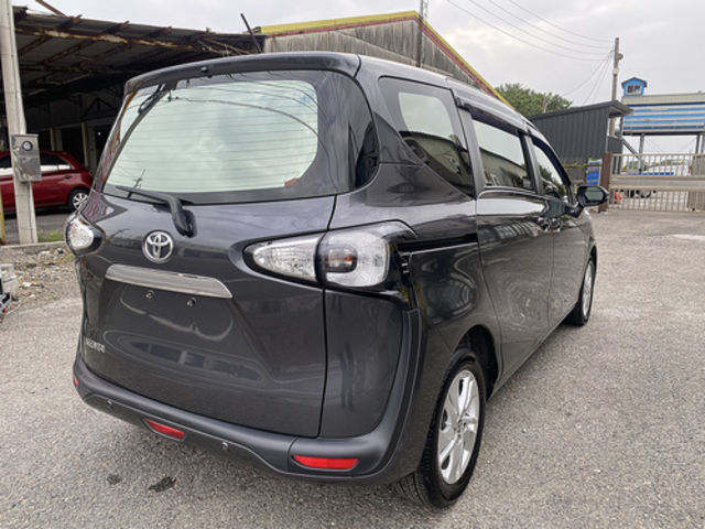 TOYOTA豐田 SIENTA  第2張相片