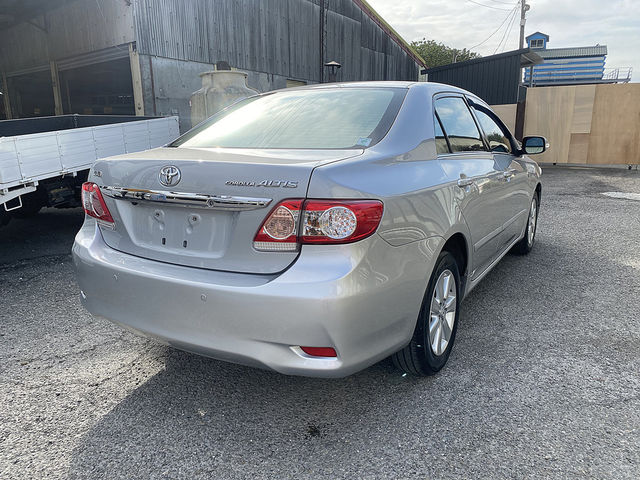 TOYOTA豐田 ALTIS  第2張相片