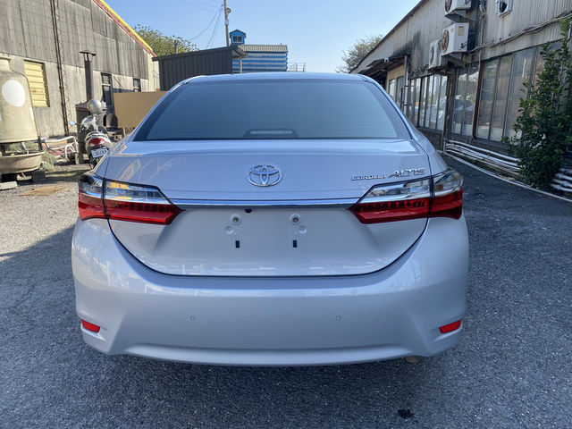 TOYOTA豐田 ALTIS  第7張相片