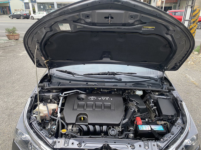 TOYOTA豐田 ALTIS  第6張相片