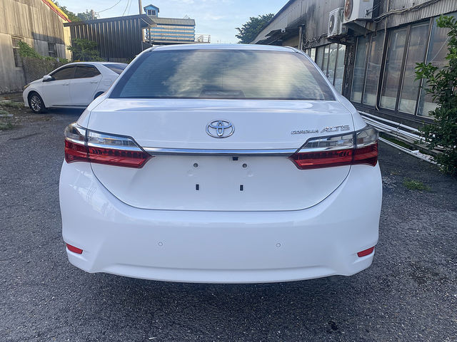 TOYOTA豐田 ALTIS  第4張相片