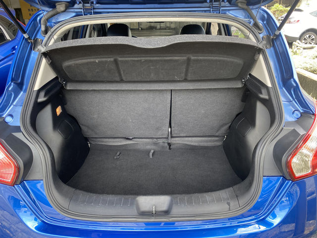 NISSAN日產 TIIDA  第9張相片