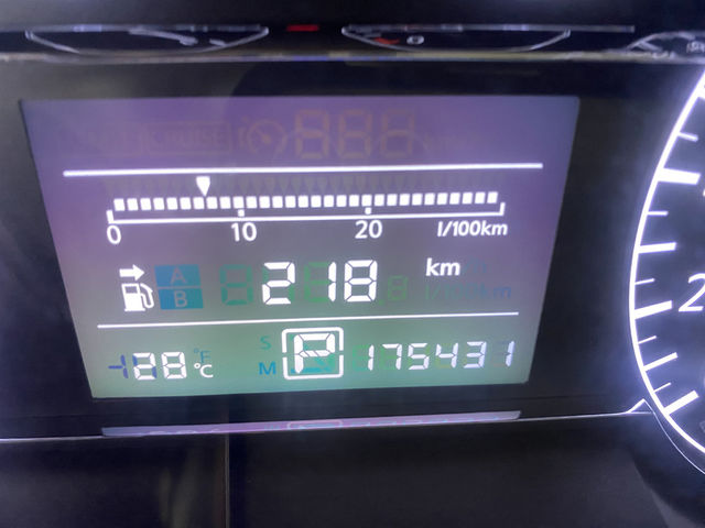 NISSAN日產 TIIDA  第10張相片
