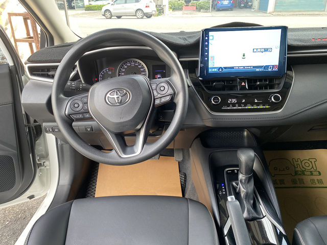 TOYOTA豐田 ALTIS  第5張相片