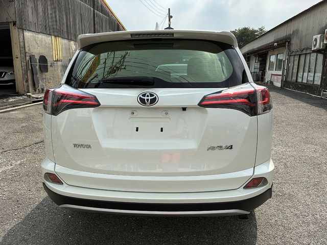 TOYOTA豐田 RAV4  第4張相片