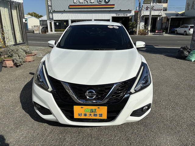 NISSAN日產 TIIDA  第3張相片