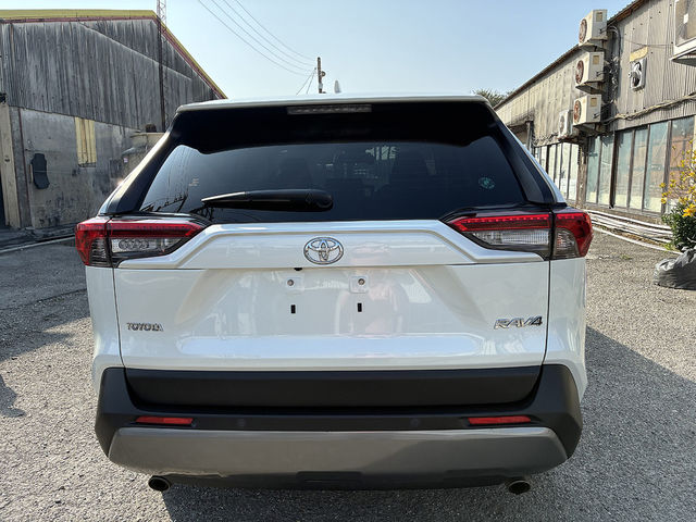 TOYOTA豐田 RAV4  第4張相片