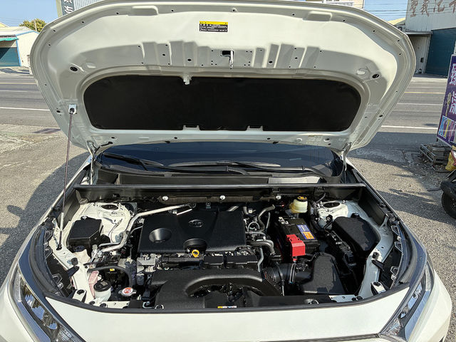 TOYOTA豐田 RAV4  第6張相片