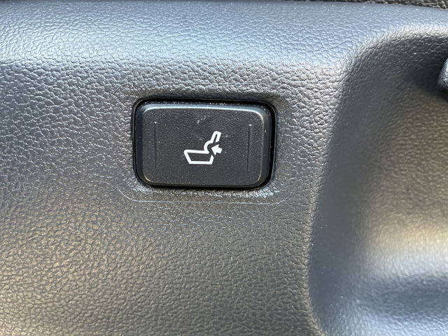 TOYOTA豐田 C-HR  第14張相片