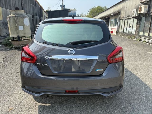 NISSAN日產 TIIDA  第4張相片