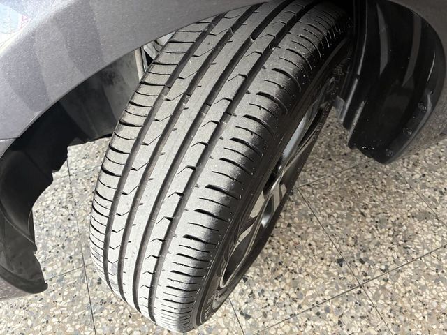 NISSAN日產 TIIDA  第17張相片