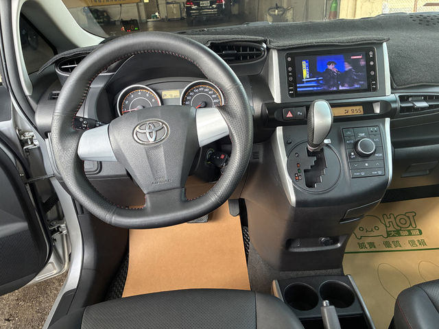 TOYOTA豐田 WISH  第5張相片
