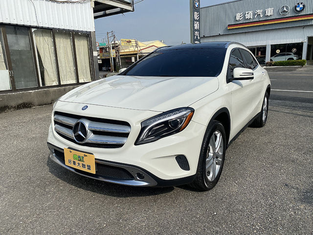 M-BENZ賓士 GLA250  第1張相片