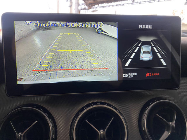 M-BENZ賓士 GLA250  第13張相片