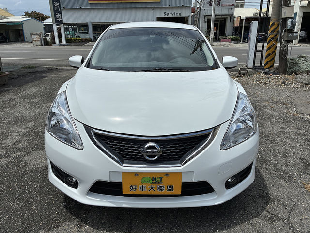 NISSAN日產 TIIDA  第3張相片