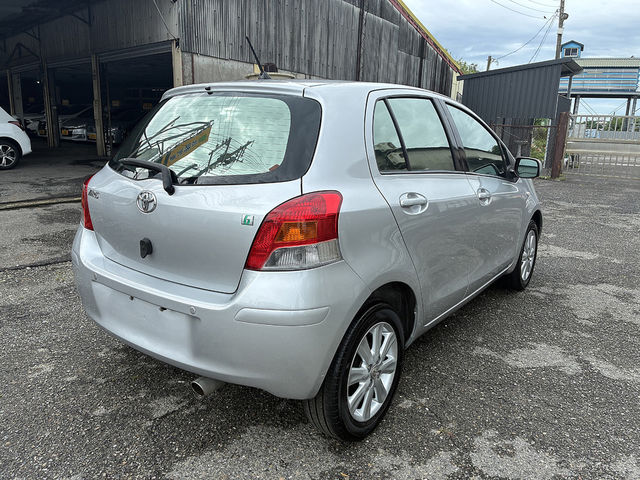 TOYOTA豐田 YARIS  第2張相片
