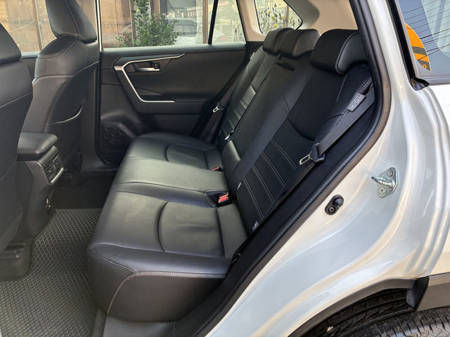 TOYOTA豐田 RAV4  第8張相片