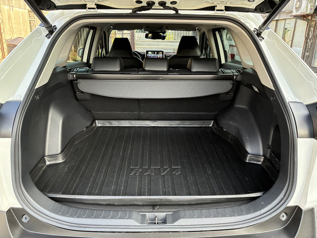 TOYOTA豐田 RAV4  第17張相片
