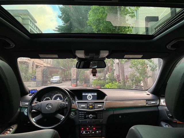 M-BENZ賓士 E350  第4張相片