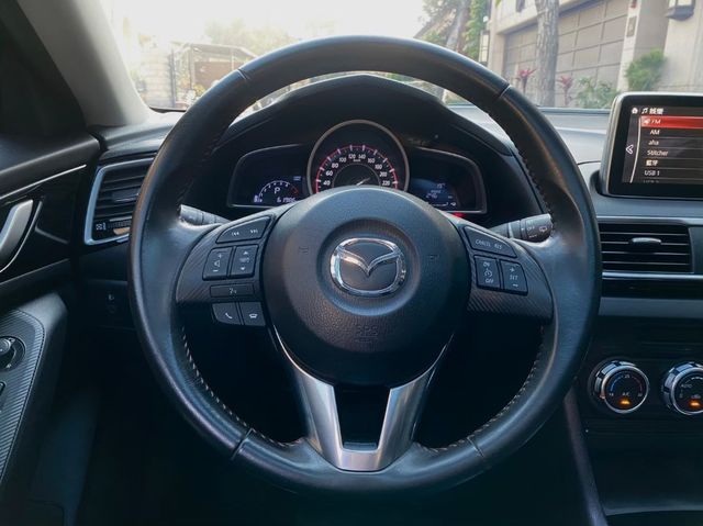 MAZDA馬自達 MAZDA 3  第11張相片