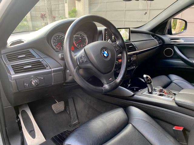 BMW寶馬 X6  第8張相片