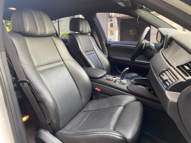 BMW寶馬 X6  第10張相片