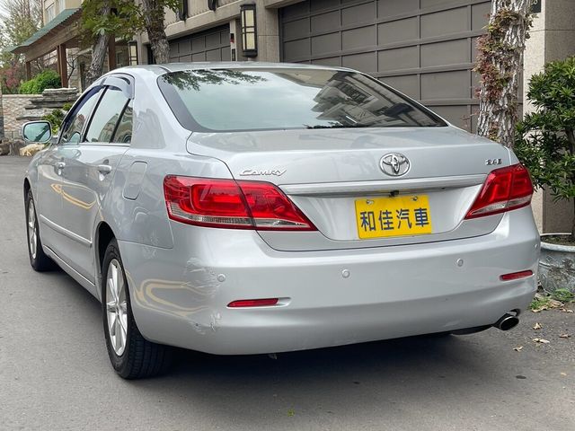 TOYOTA豐田 CAMRY  第4張相片