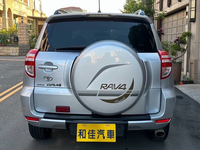 TOYOTA豐田 RAV4  第4張相片